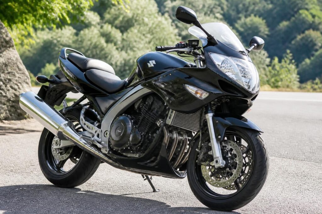 découvrez la suzuki 1400 gsx, une moto réputée pour sa fiabilité, avec un focus sur les modèles d'occasion de 2001 à 2006. guide complet pour choisir la vôtre en toute confiance.