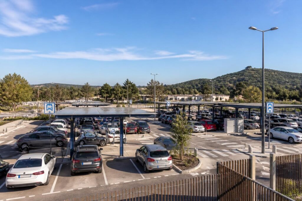 découvrez où se garer pour le covoiturage à pertuis avec notre guide complet et les photos des aires disponibles. facilitez vos trajets en choisissant le meilleur parking.